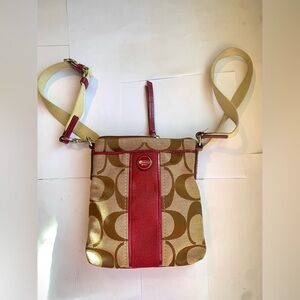 coach signature canvas crossbody bag - brown red like new